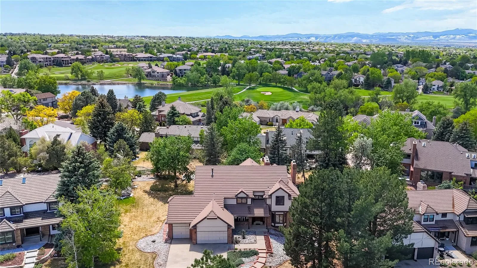 2462 Country Club Loop Denver CO 80234 MLS #REC3684354 05112026174934 1600 43