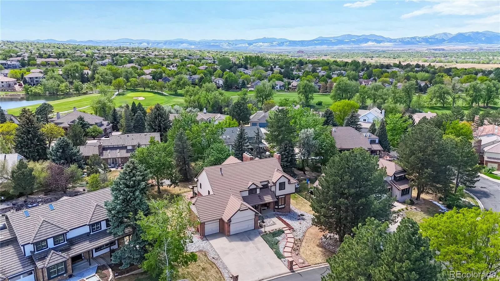 2462 Country Club Loop Denver CO 80234 MLS #REC3684354 05112026174934 1600 45
