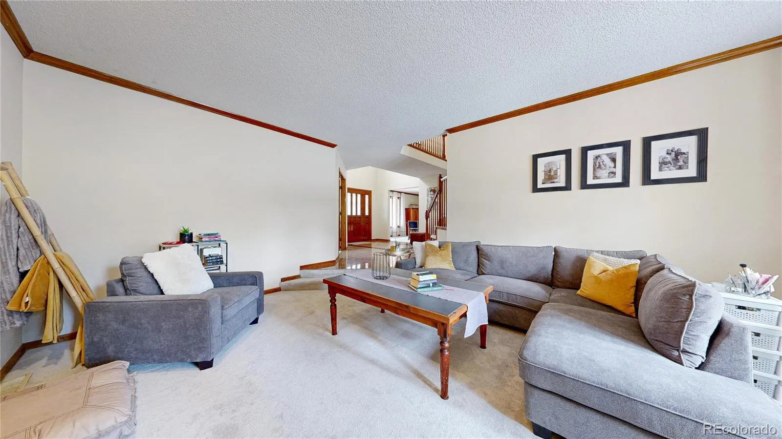 2462 Country Club Loop Denver CO 80234 MLS #REC3684354 05112026174934 1600 5