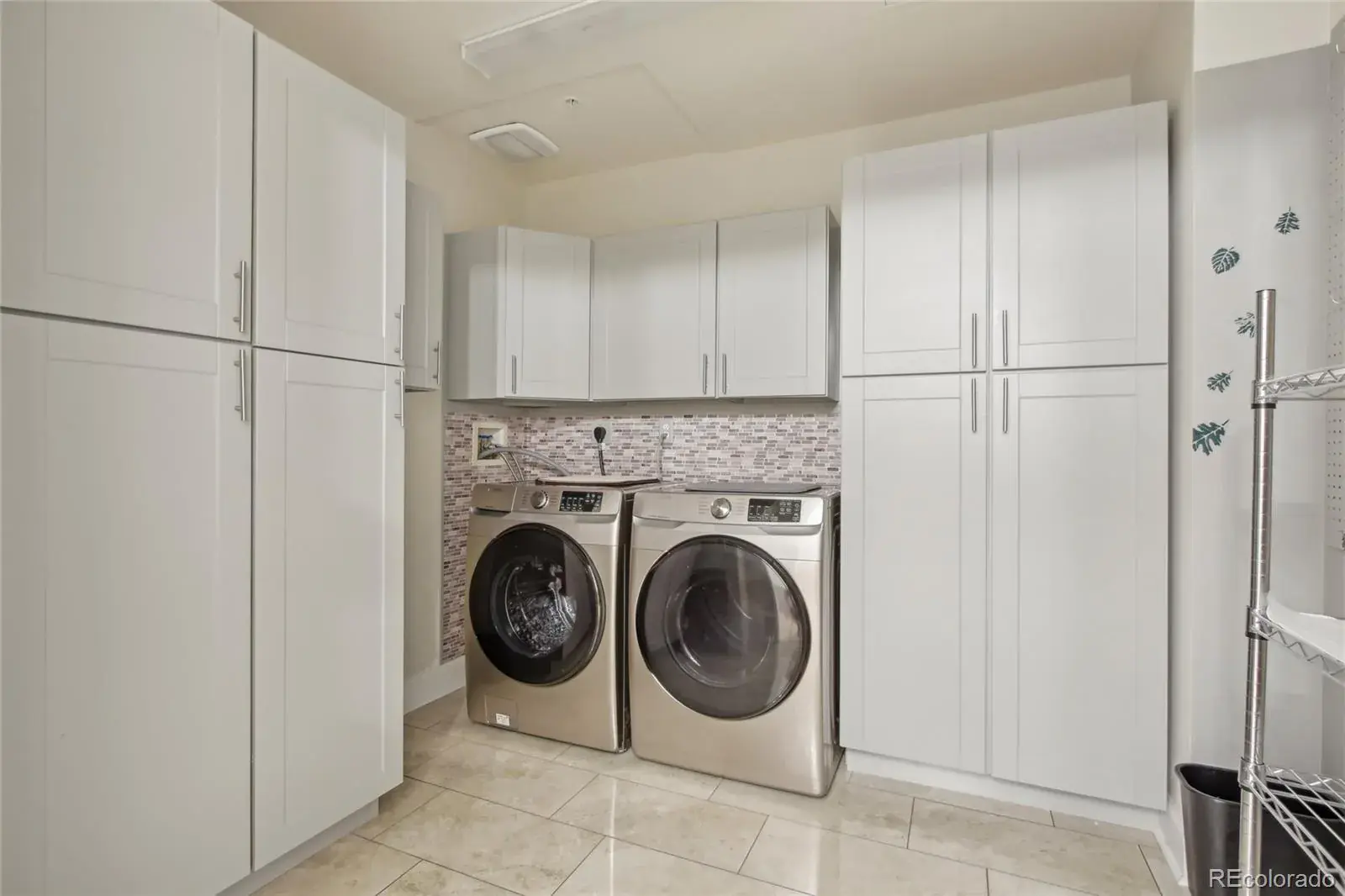 01162026001618 1600 3