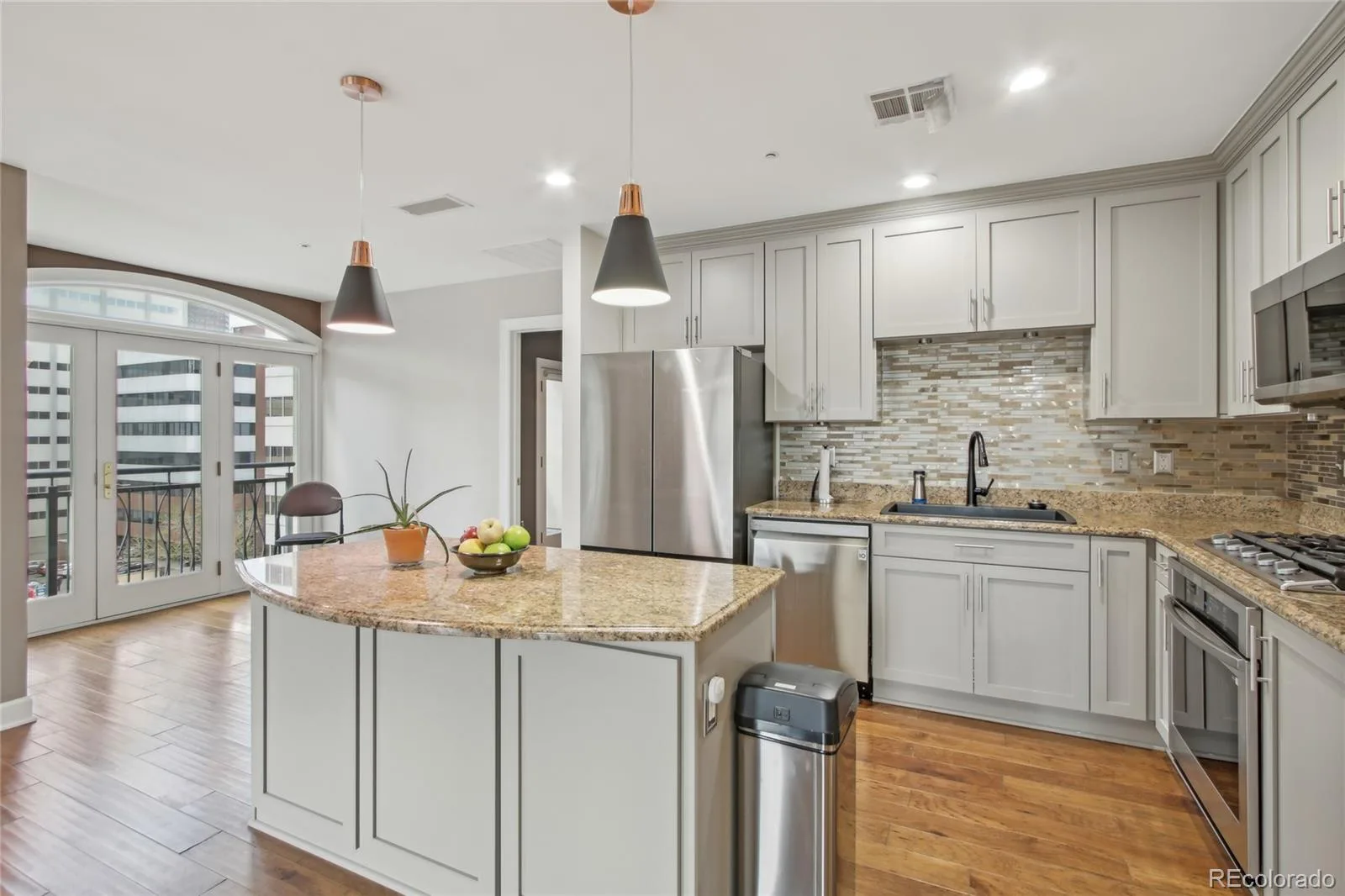 1827 N Grant Street #502 Denver CO 80203 MLS #REC3685785 05292026192850 1600 4