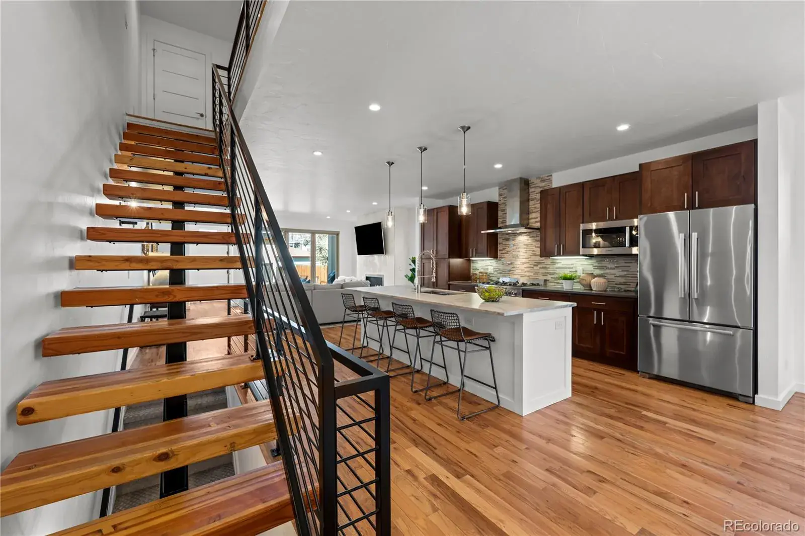 03042026175110 1600 11