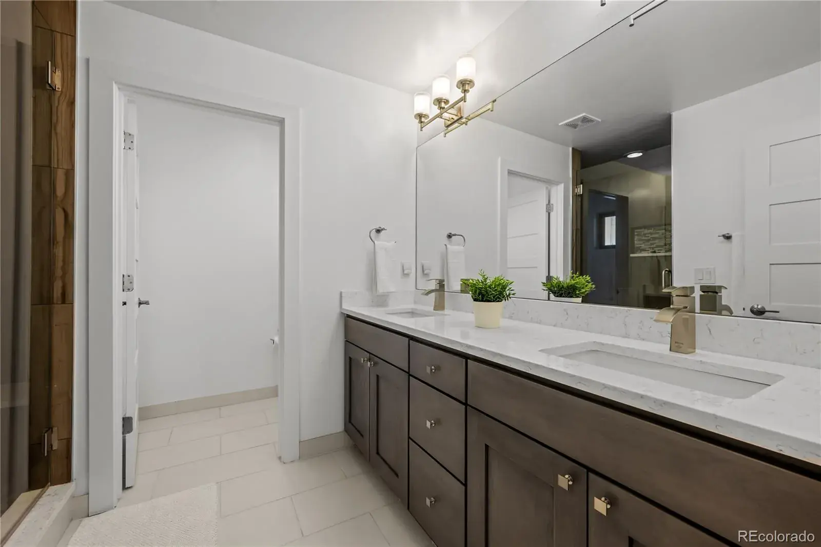 03042026175110 1600 34