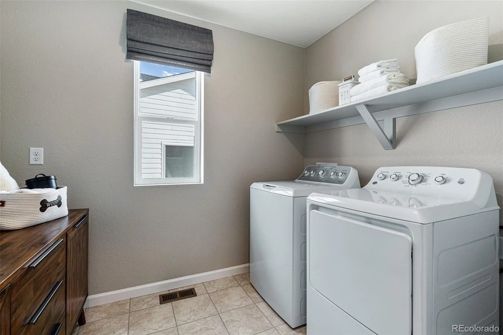 3320 N Denali Street Aurora CO 80019 | MLS #REC3687310 06182026232156 1600 34
