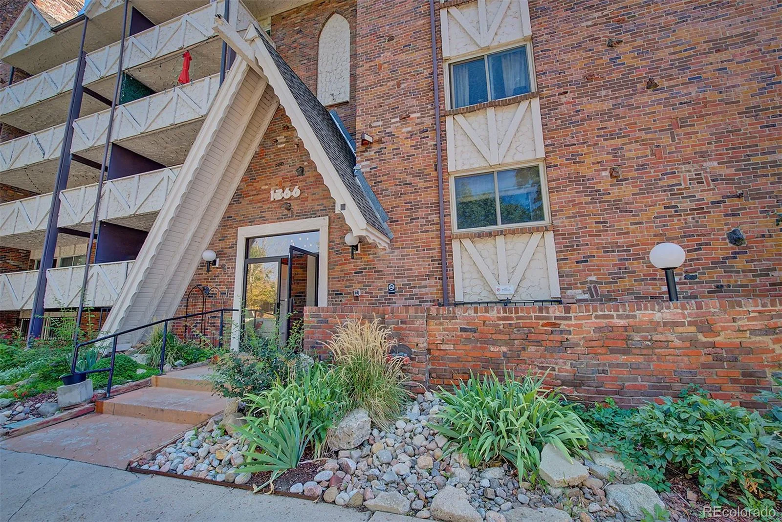 1366 Garfield Street #307 Denver CO 80206 | MLS #REC3687375 08282026174854 1600 3