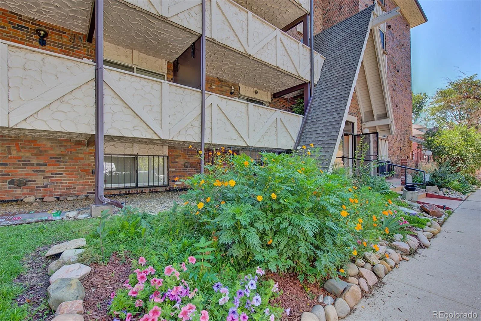 1366 Garfield Street #307 Denver CO 80206 | MLS #REC3687375 08282026174854 1600 37