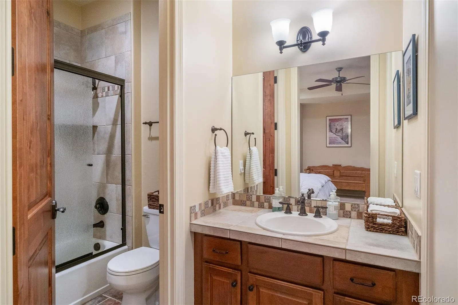 2385 S Clayton Street Denver CO 80210 MLS #REC3688105 04232026205429 1600 39
