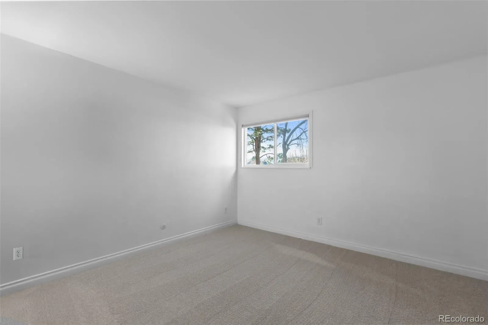 410 Zang Street #2-106 Lakewood CO 80228 MLS #REC3689613 03232026215138 1600 21