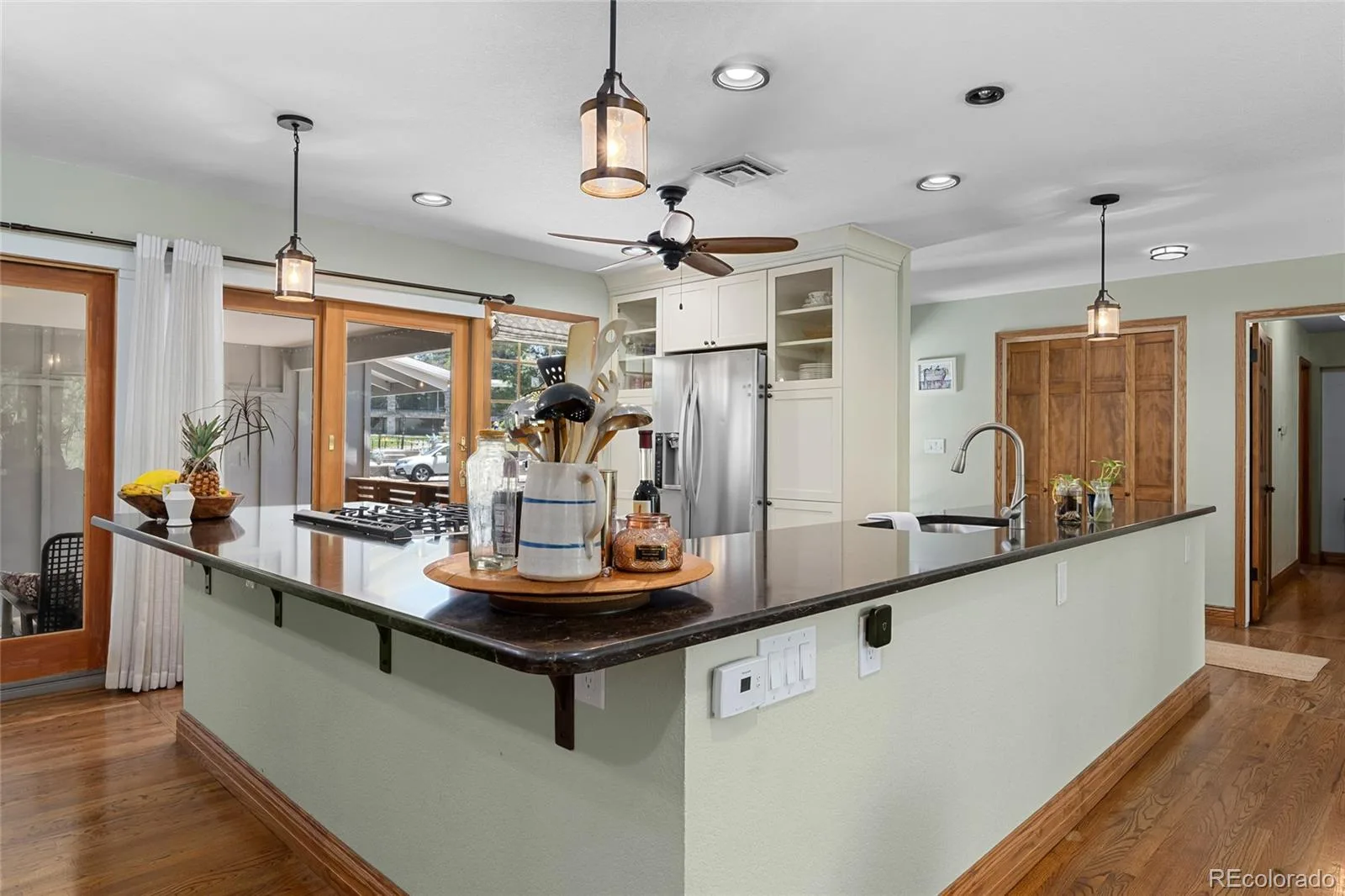 6641 S Hill Way Littleton CO 80120 MLS #REC3689765 06182026232203 1600 14