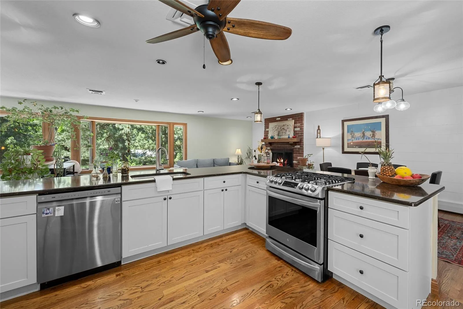 6641 S Hill Way Littleton CO 80120 MLS #REC3689765 06182026232203 1600 16