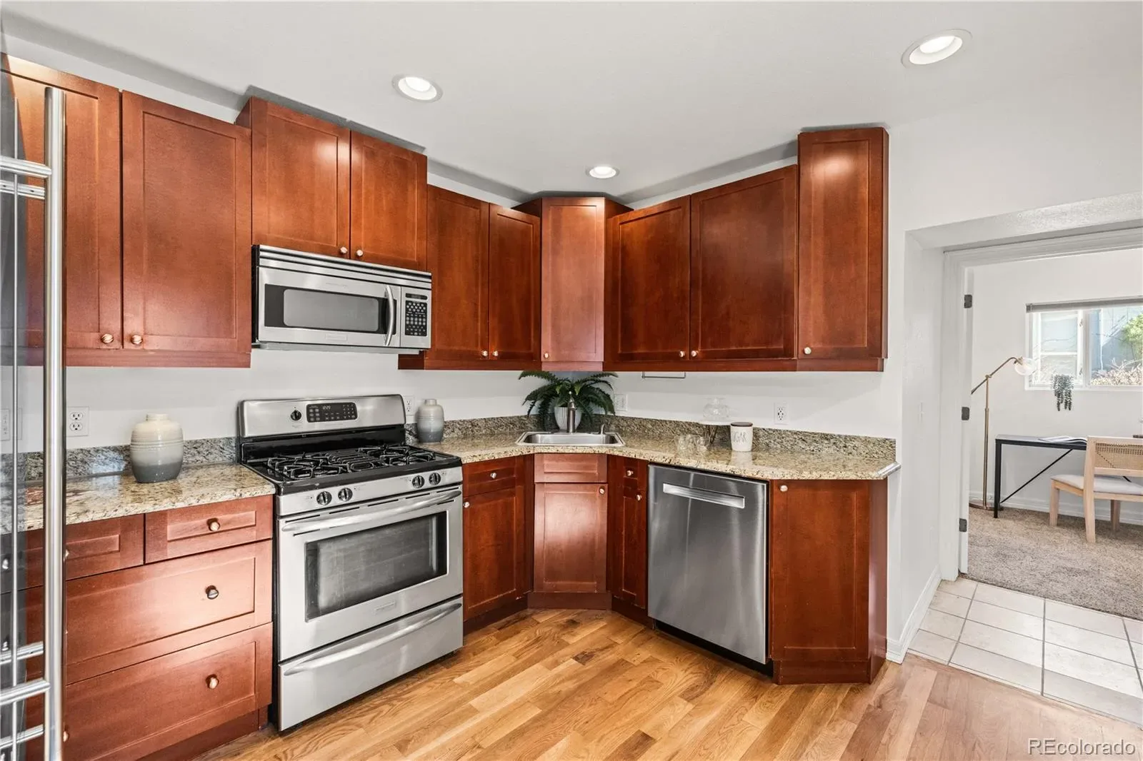 03252026033653 1600 16