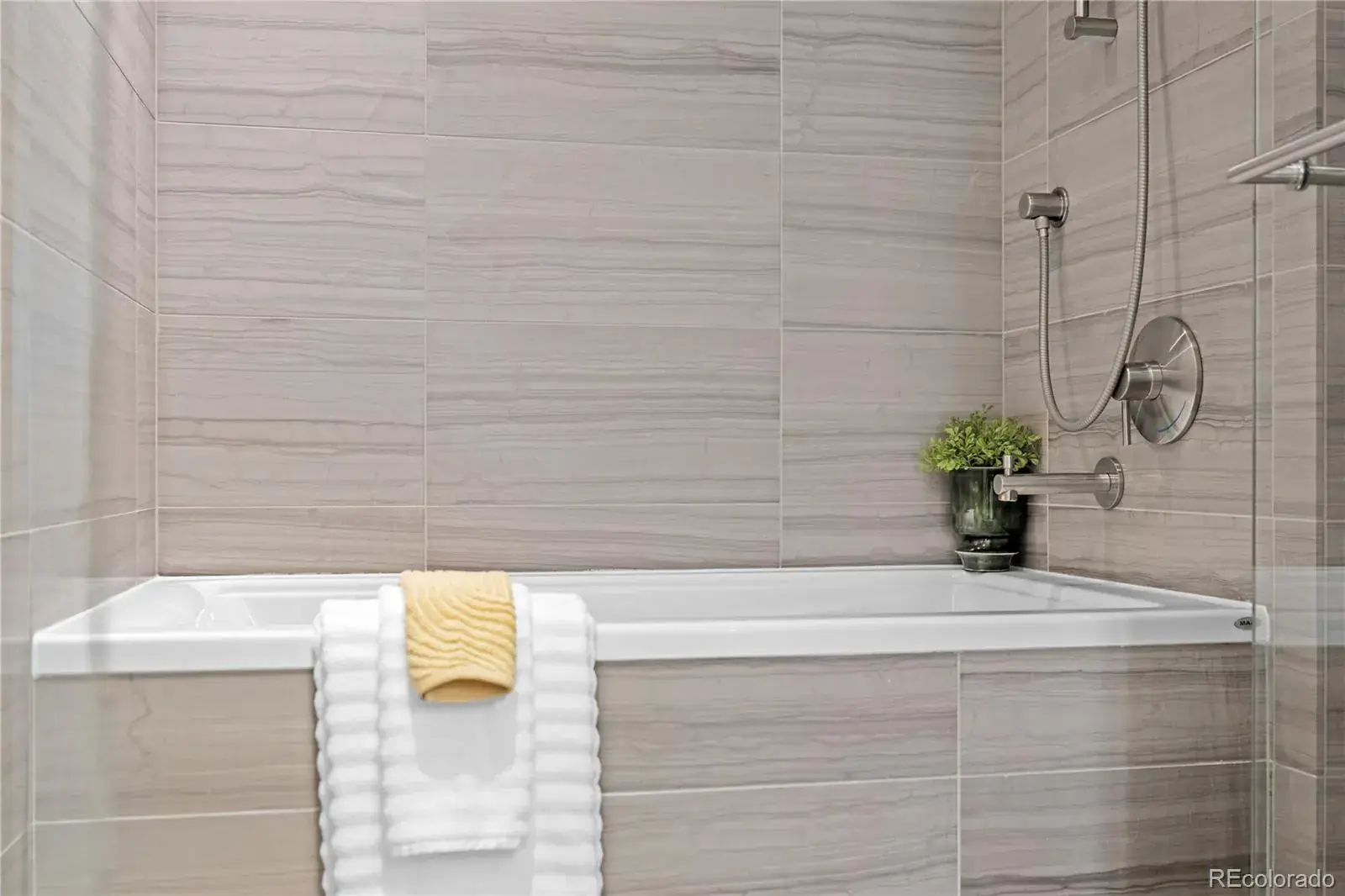 01232026203440 1600 18