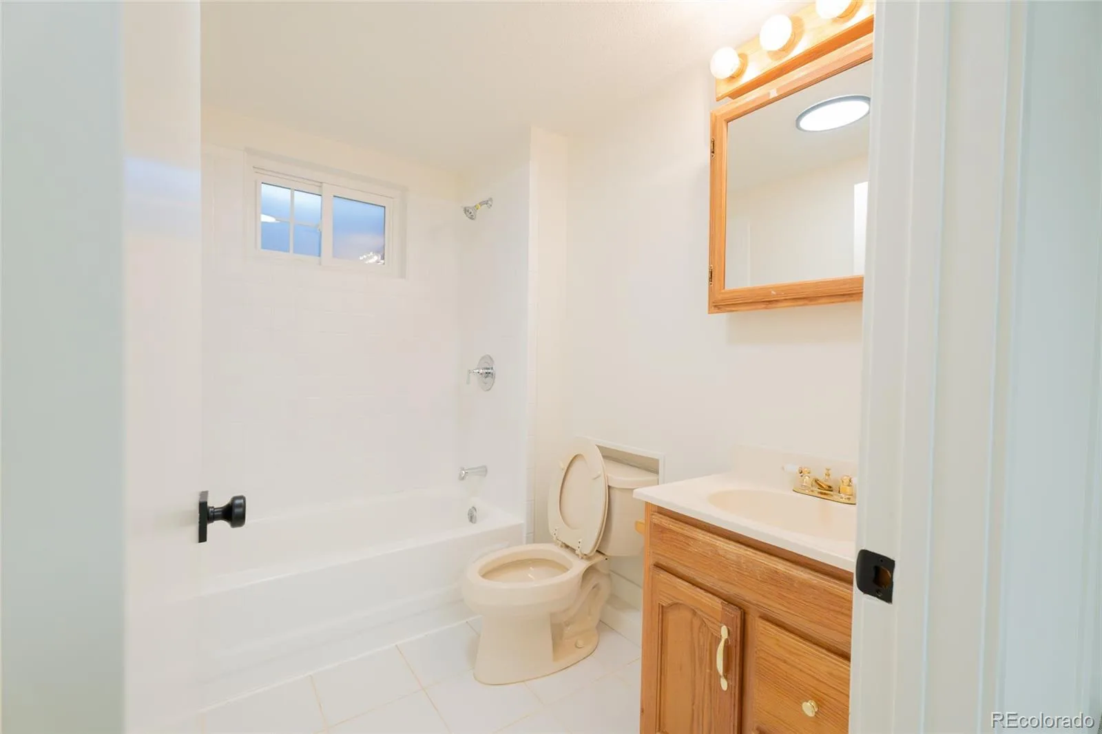 12094 E Louisiana Avenue Aurora CO 80012 | MLS #REC3691923 10172026042321 1600 24
