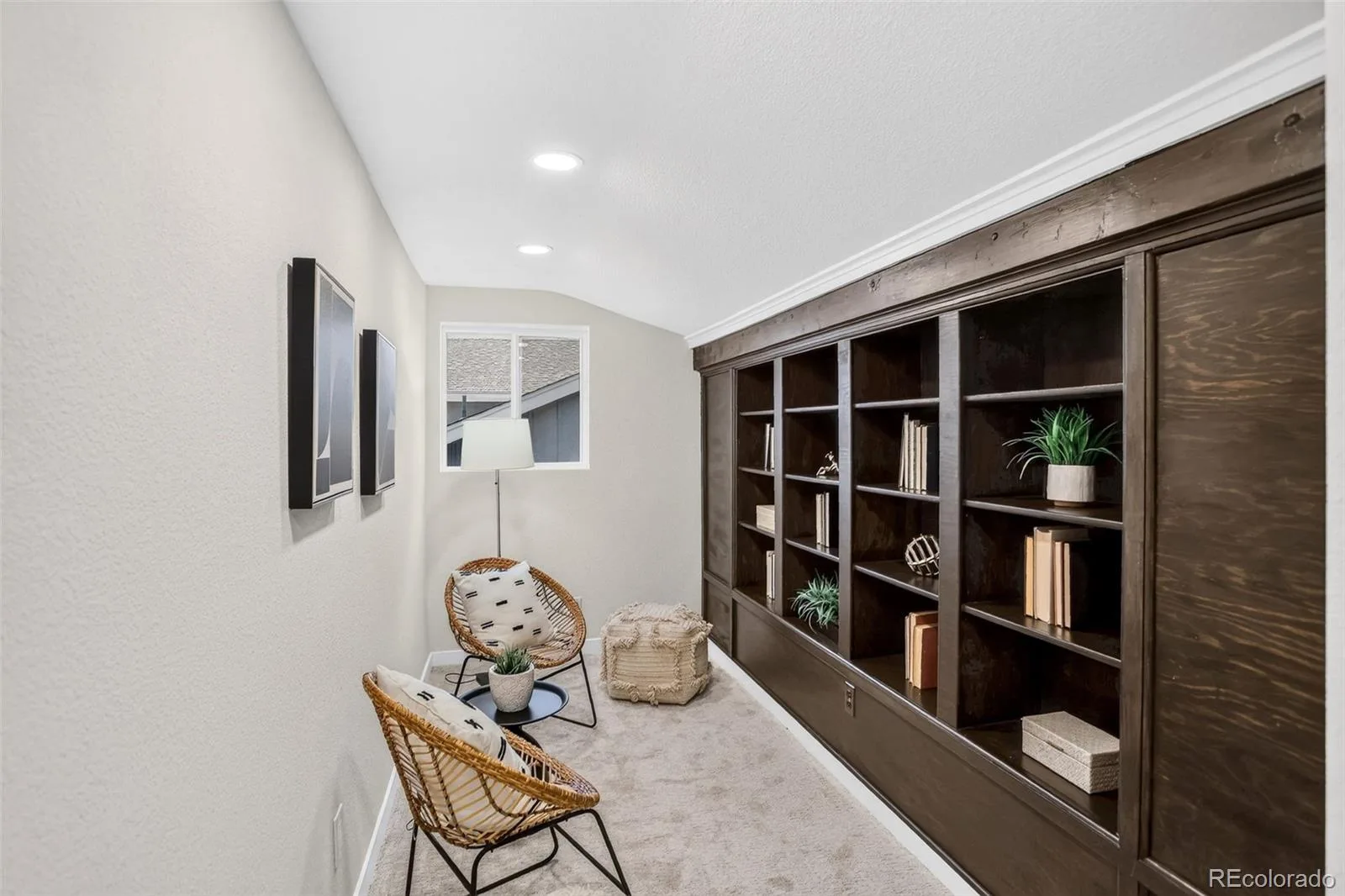 10102026033016 1600 18