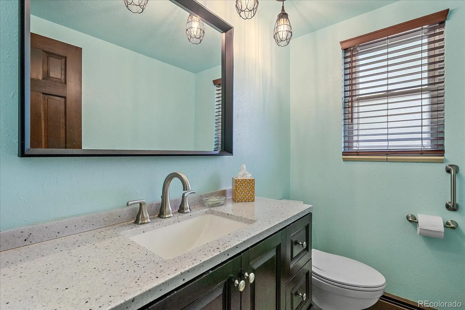 3121 Oak Street Lakewood CO 80215 MLS #REC3696368 04302026130545 1600 18