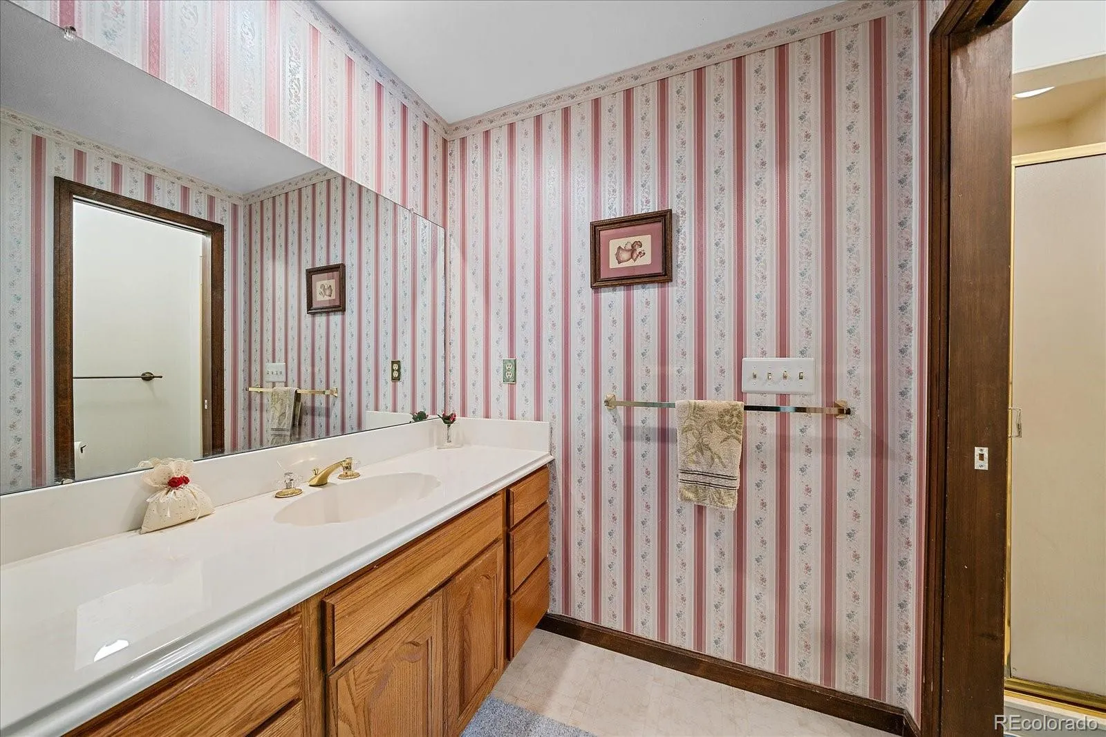 3121 Oak Street Lakewood CO 80215 MLS #REC3696368 04302026130545 1600 22