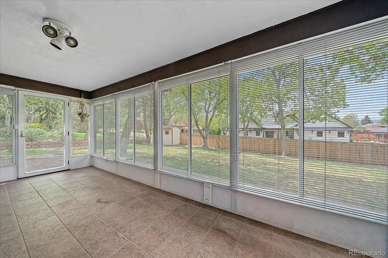 3121 Oak Street Lakewood CO 80215 MLS #REC3696368 04302026130545 1600 28