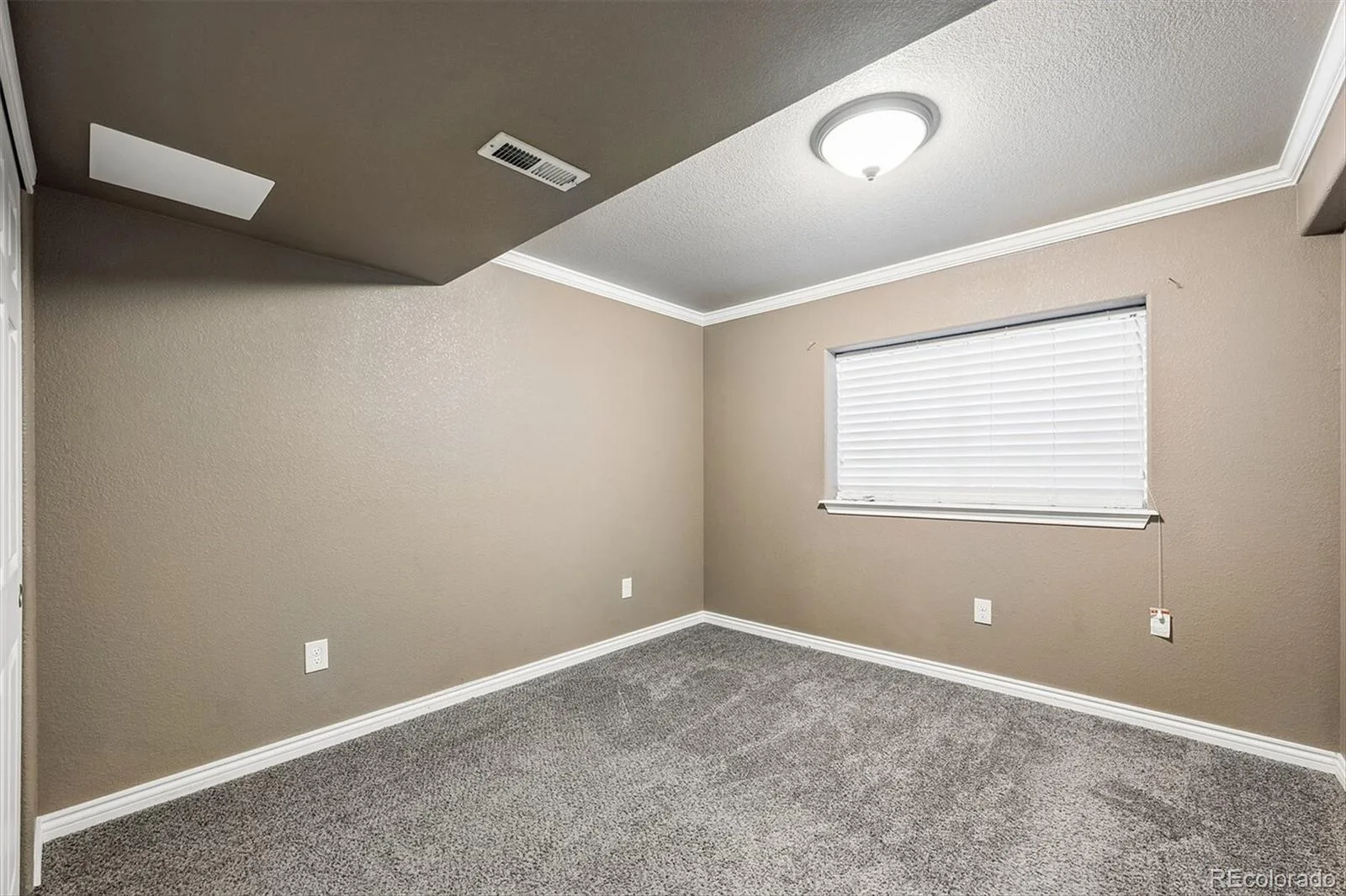 2121 E 129th Drive Thornton CO 80241 MLS #REC3697803 06122026072749 1600 19