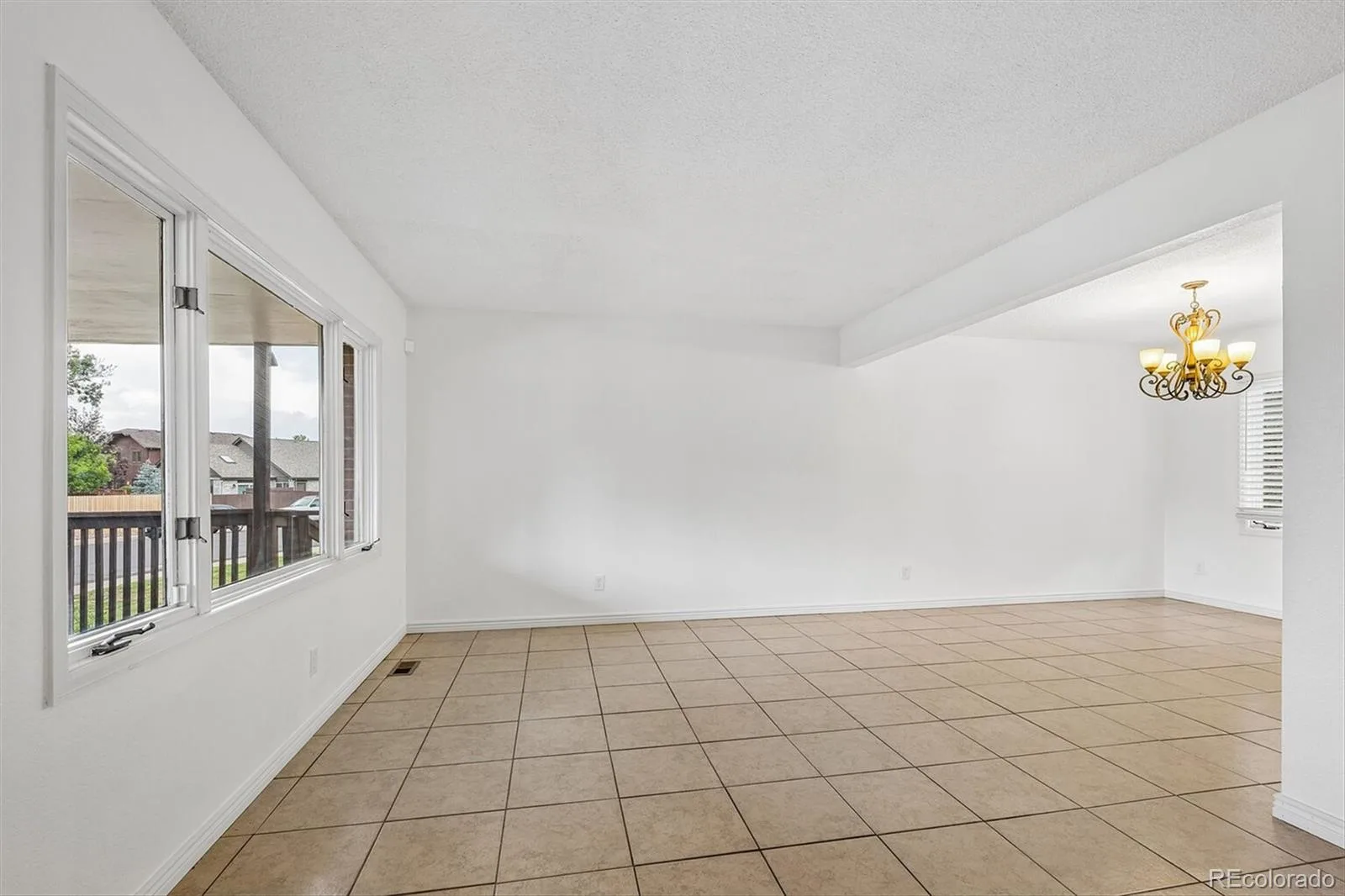 2121 E 129th Drive Thornton CO 80241 MLS #REC3697803 06122026072749 1600 3