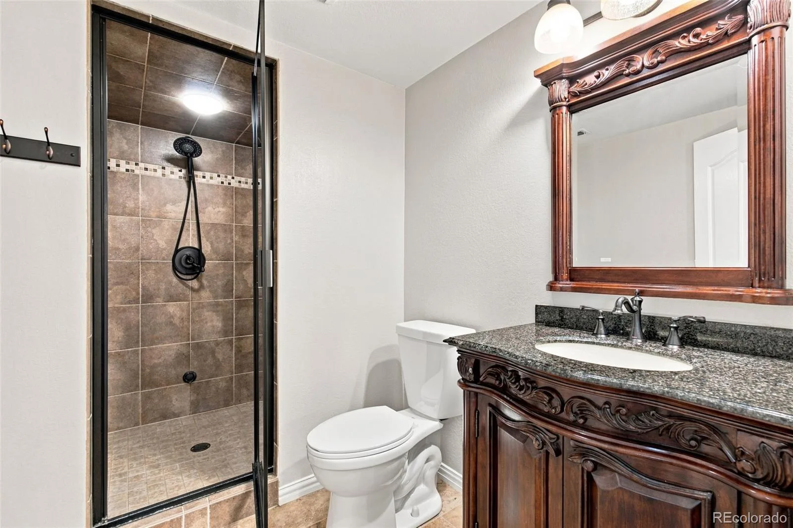 9660 S Everett Way Littleton CO 80127 | MLS #REC3698650 08072026161837 1600 33