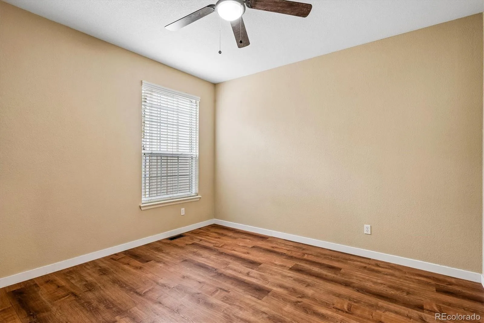 2976 W Long Drive #A Littleton CO 80120 | MLS #REC3699719 08272026002422 1600 14