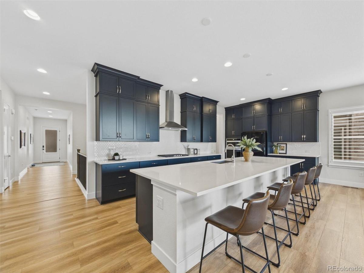 7118 Canyonpoint Road Castle Rock CO 80108 | MLS #REC3699792 MLS #REC3699792 image #0