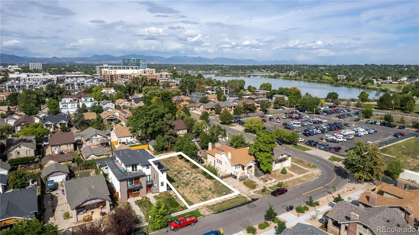 12032025212455 1600 18