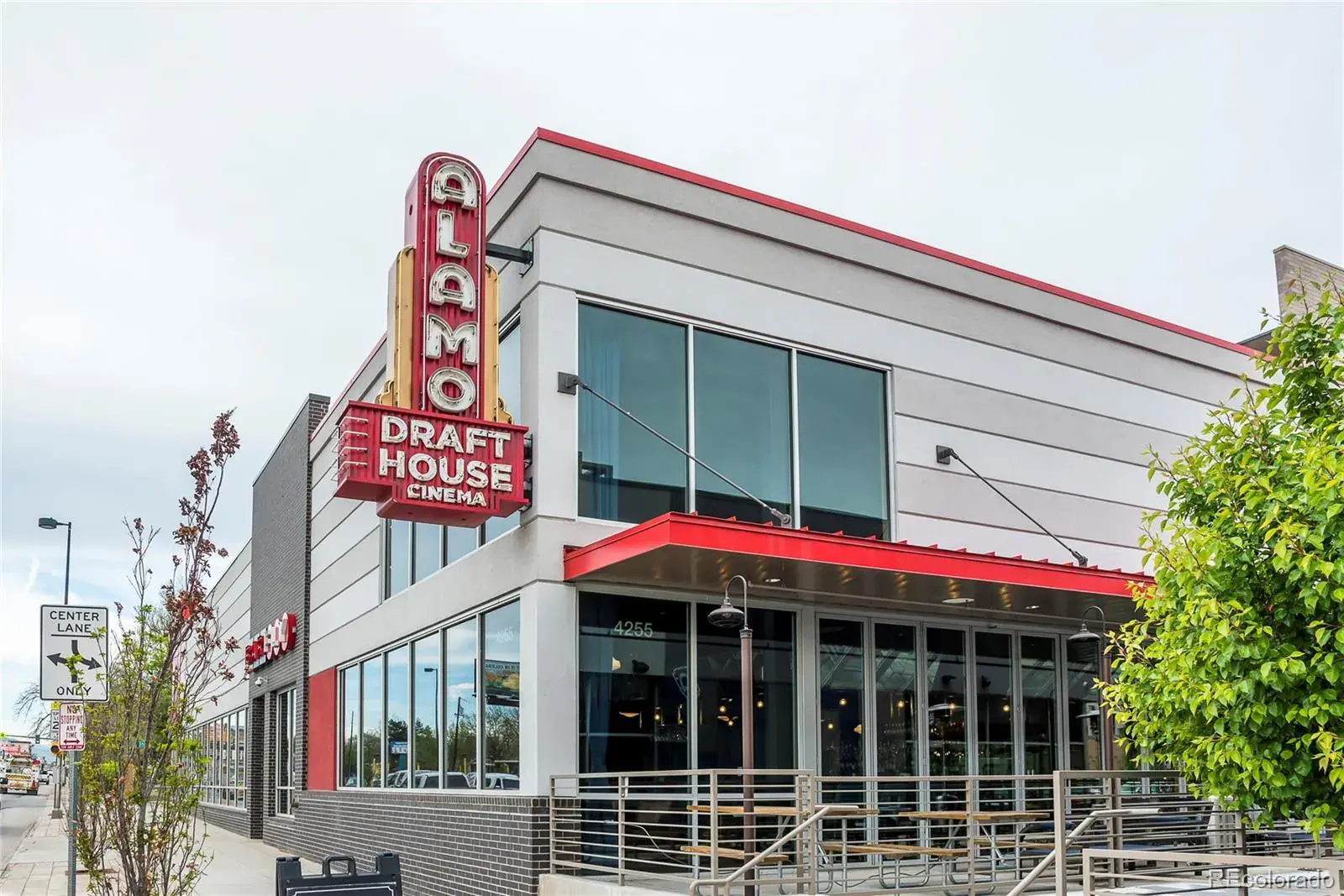 12032025212455 1600 23