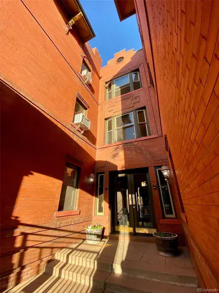 1475 N Humboldt Street #1 Denver CO 80218 MLS #REC3700854 10302025042059 800 19