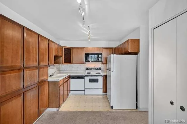 9155 E Center Avenue #10D #56 Denver CO 80247 | MLS #REC3703267 08262026011431 640 4