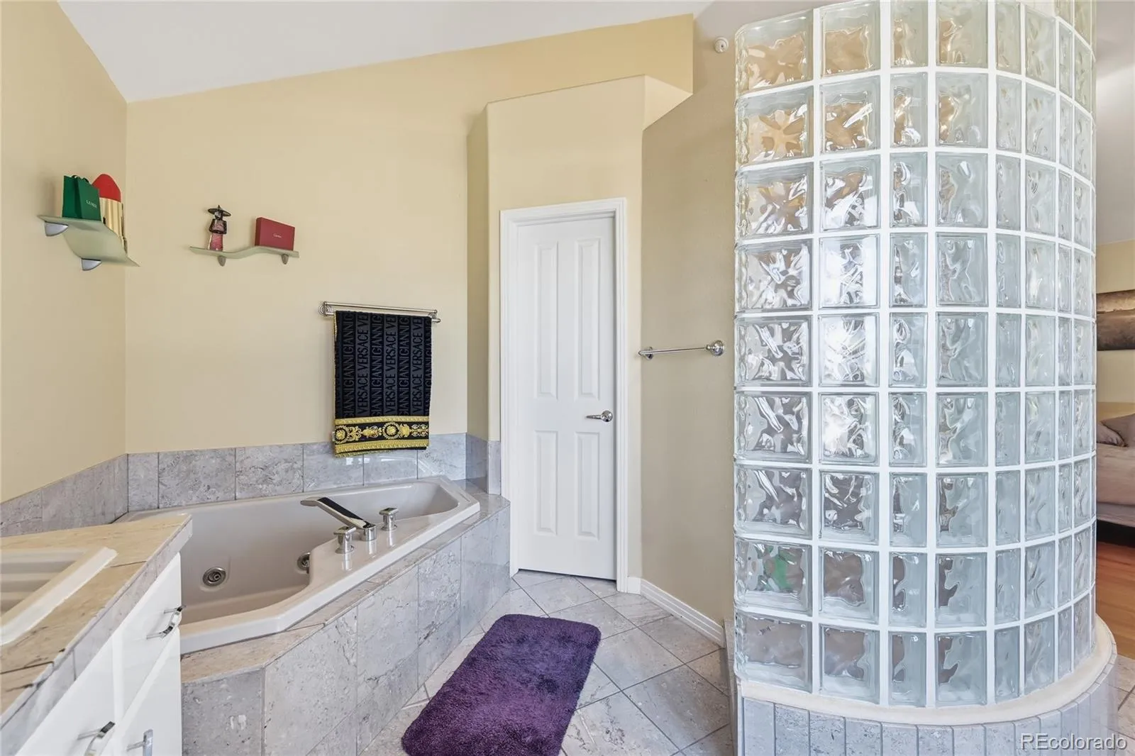 7680 E Arizona Drive Denver CO 80231 MLS #REC3703502 04272026204002 1600 21