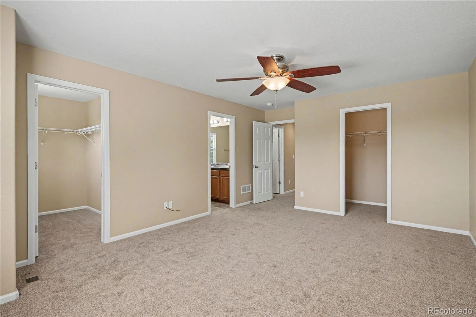 23469 E Ottawa Place Aurora CO 80016 | MLS #REC3705210 08312026022341 1600 22