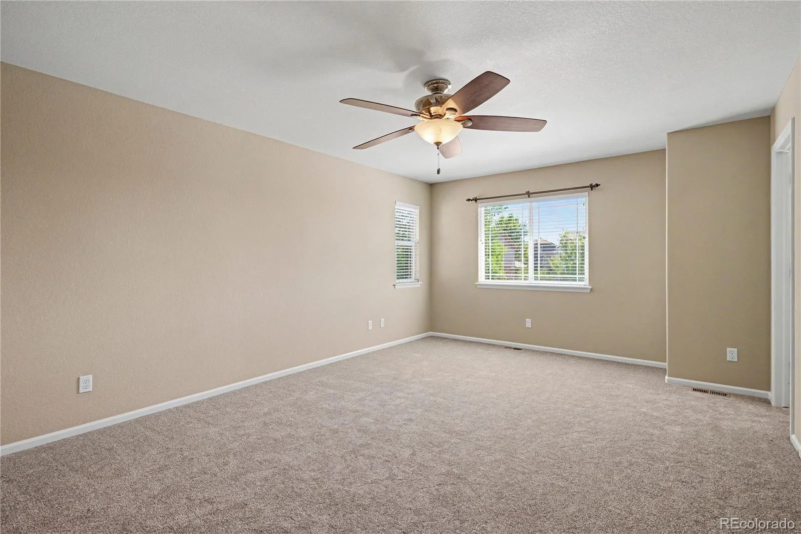 23469 E Ottawa Place Aurora CO 80016 | MLS #REC3705210 08312026022341 1600 23