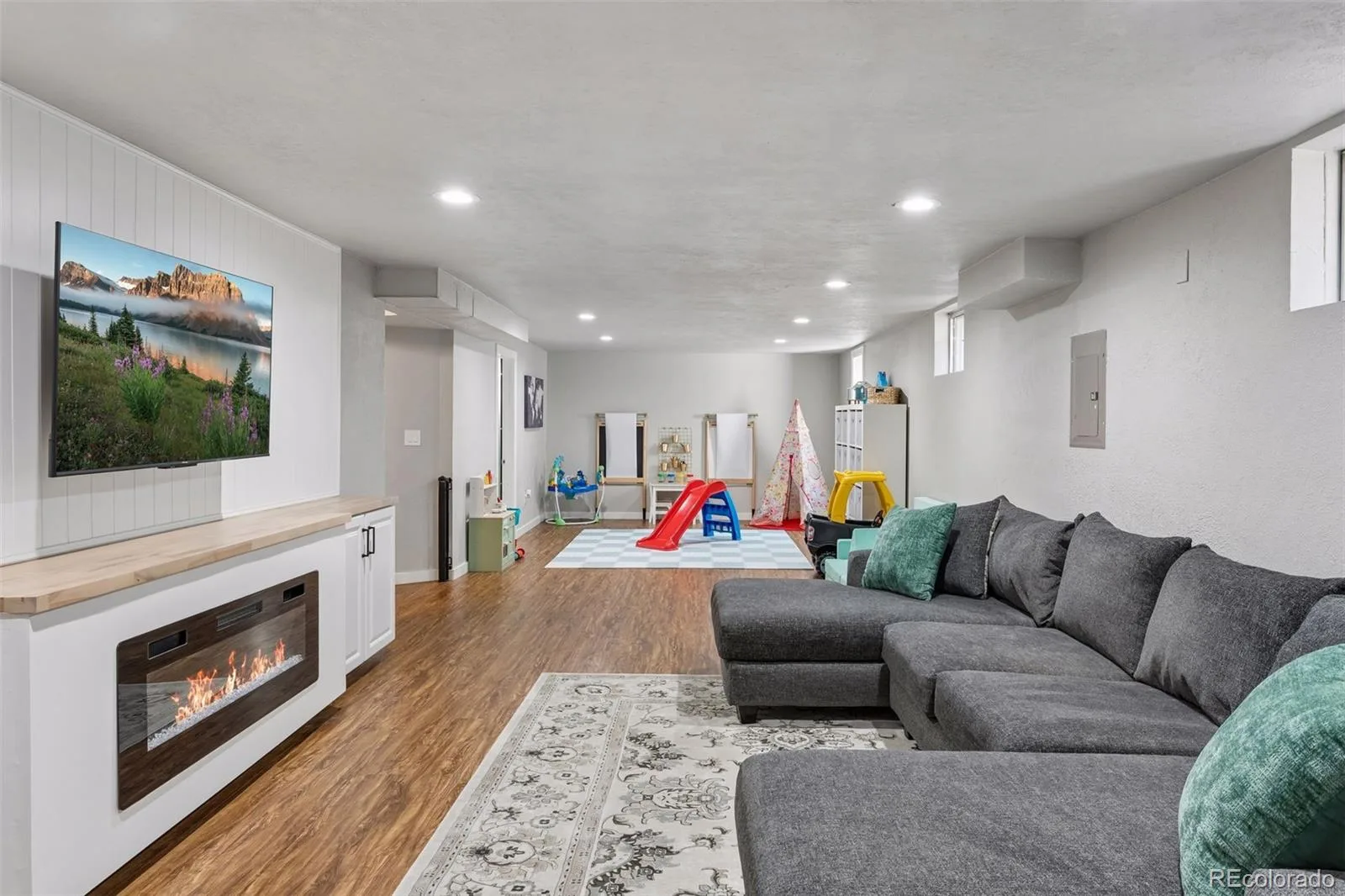 8308 W 72nd Avenue Arvada CO 80005 MLS #REC3705915 07152026161650 1600 26