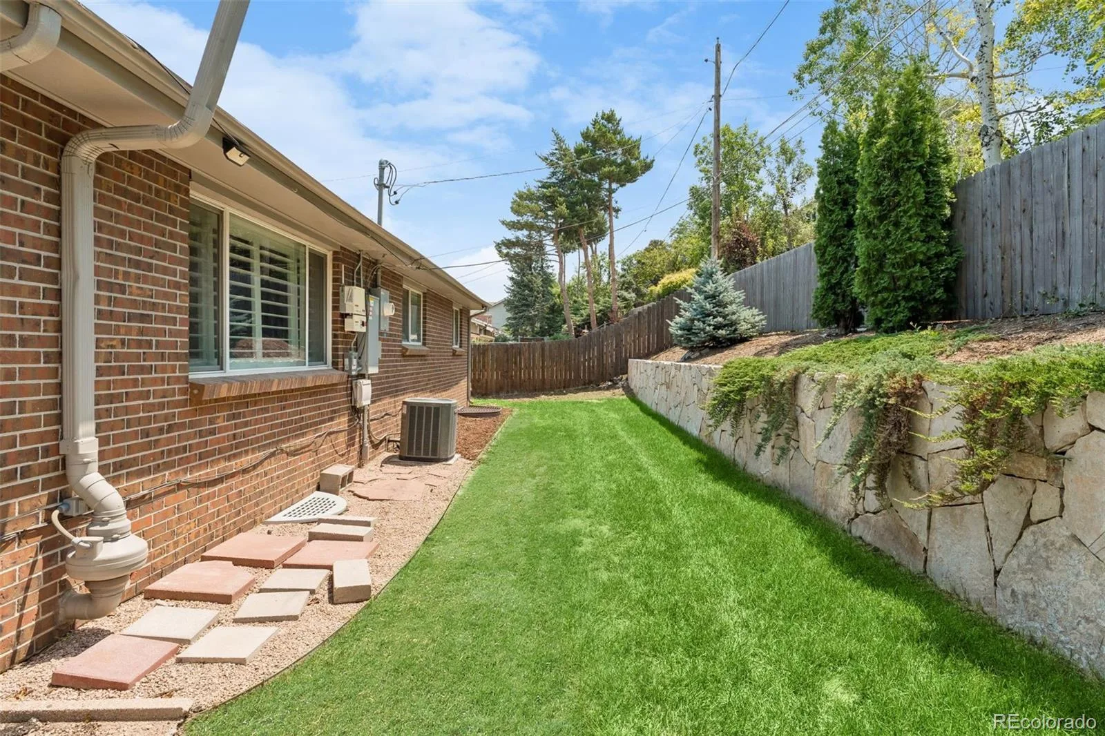 8308 W 72nd Avenue Arvada CO 80005 MLS #REC3705915 07152026161650 1600 39