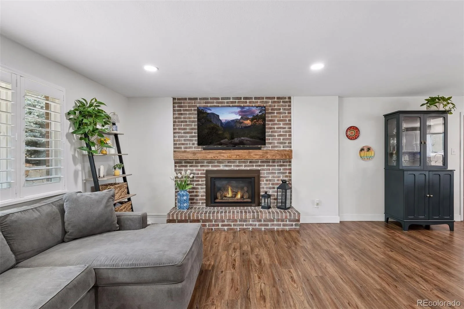 8308 W 72nd Avenue Arvada CO 80005 MLS #REC3705915 07152026161650 1600 4