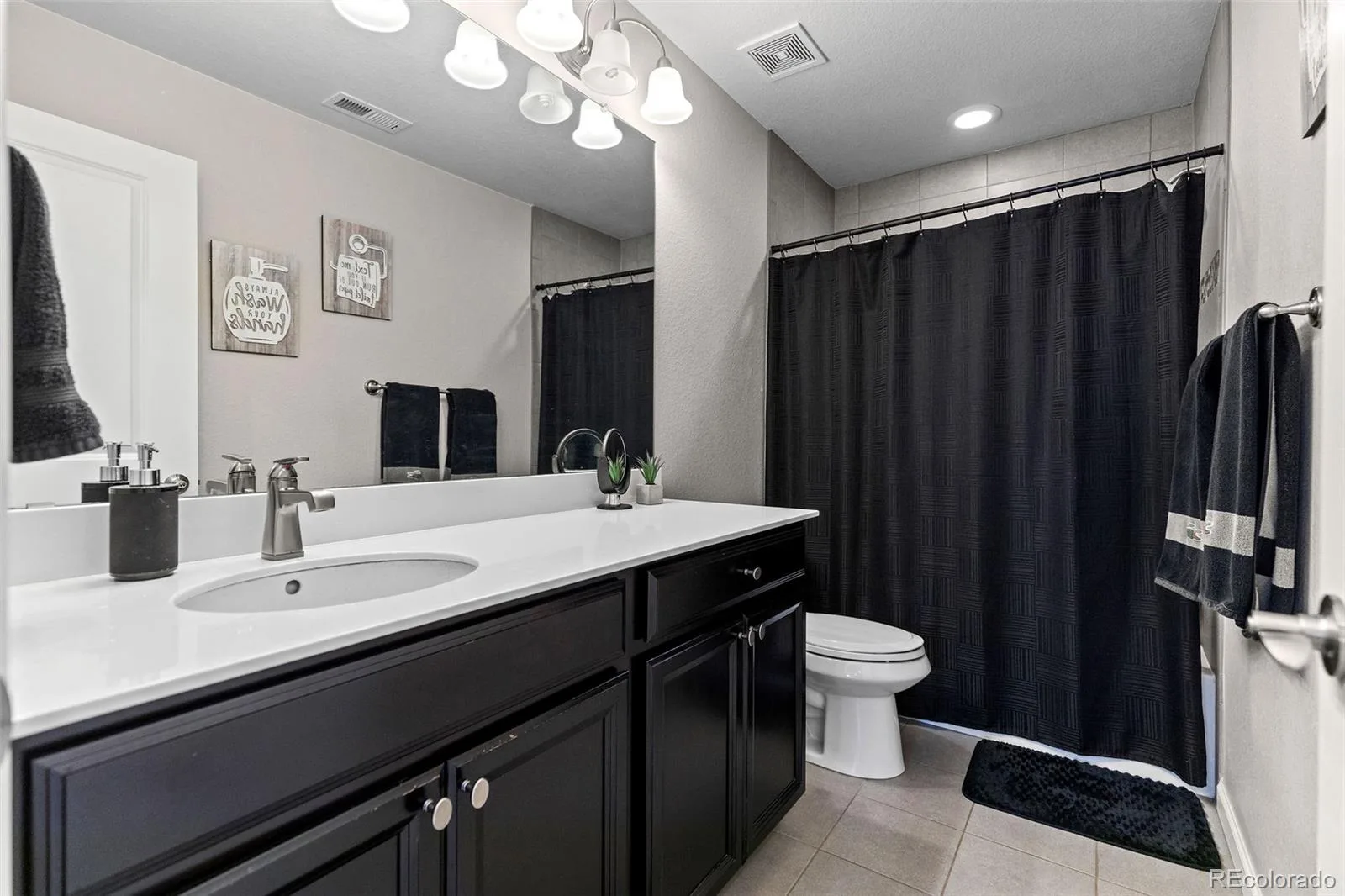 15924 E 117th Avenue Commerce City CO 80022 MLS #REC3705982 06292026154756 1600 28