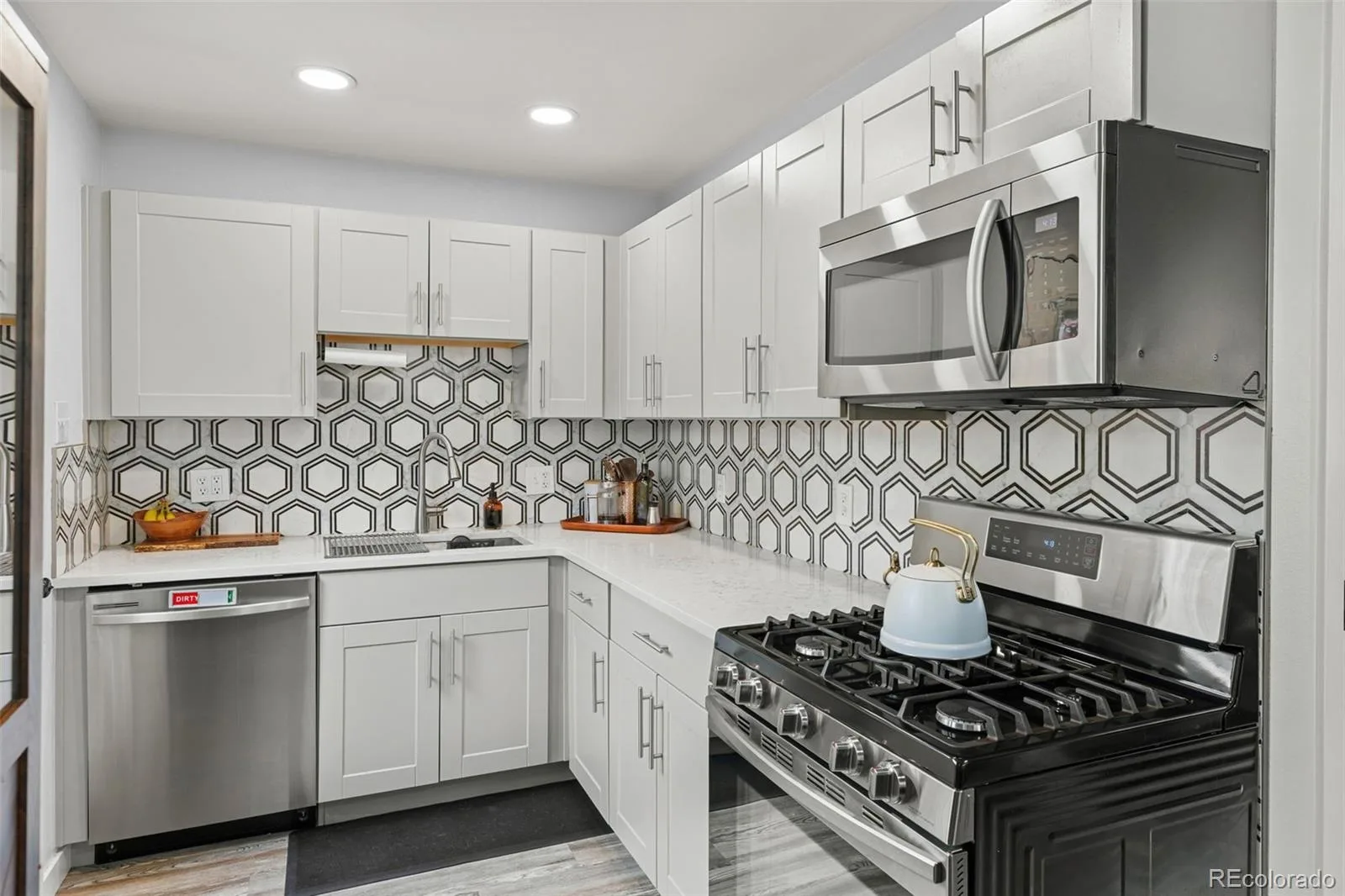 1165 Rosemary Street Denver CO 80220 | MLS #REC3706075 09262026010023 1600 11