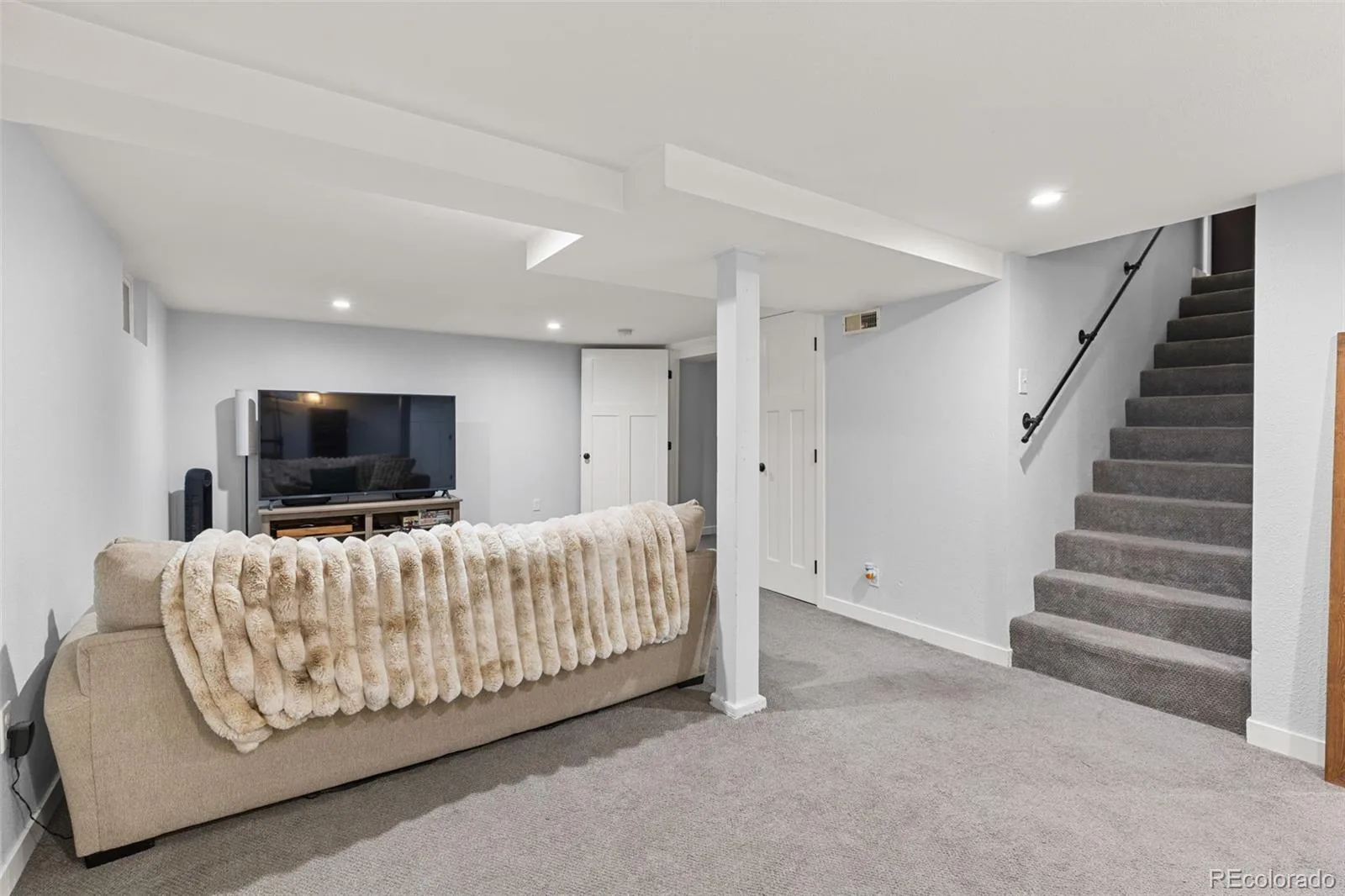 1165 Rosemary Street Denver CO 80220 | MLS #REC3706075 09262026010023 1600 25
