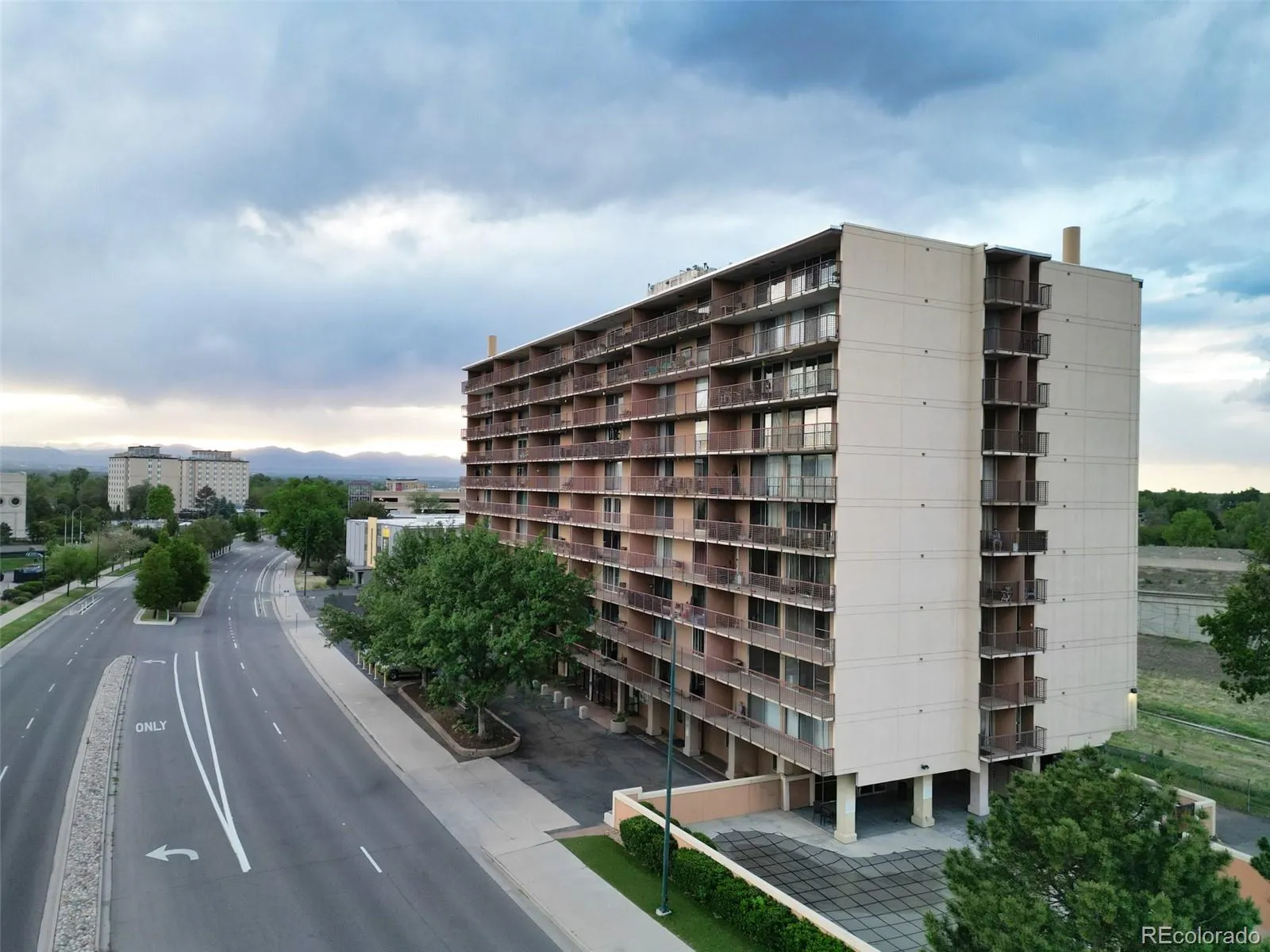 2225 Buchtel Boulevard #312 Denver CO 80210 MLS #REC3706956 05192026202329 1600 1