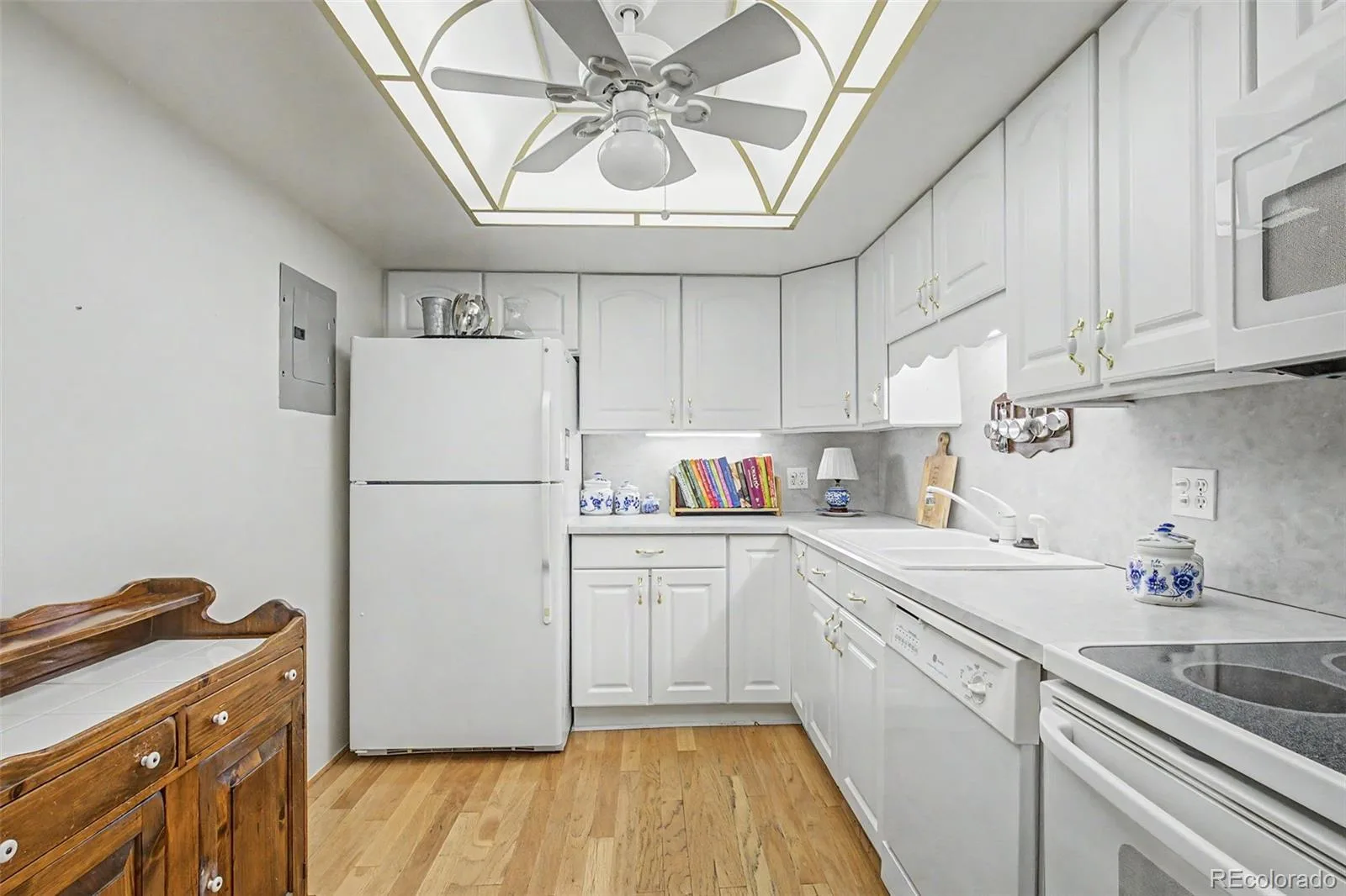 13601 E Marina Drive #101 Aurora CO 80014 | MLS #REC3707510 08252026001531 1600 2