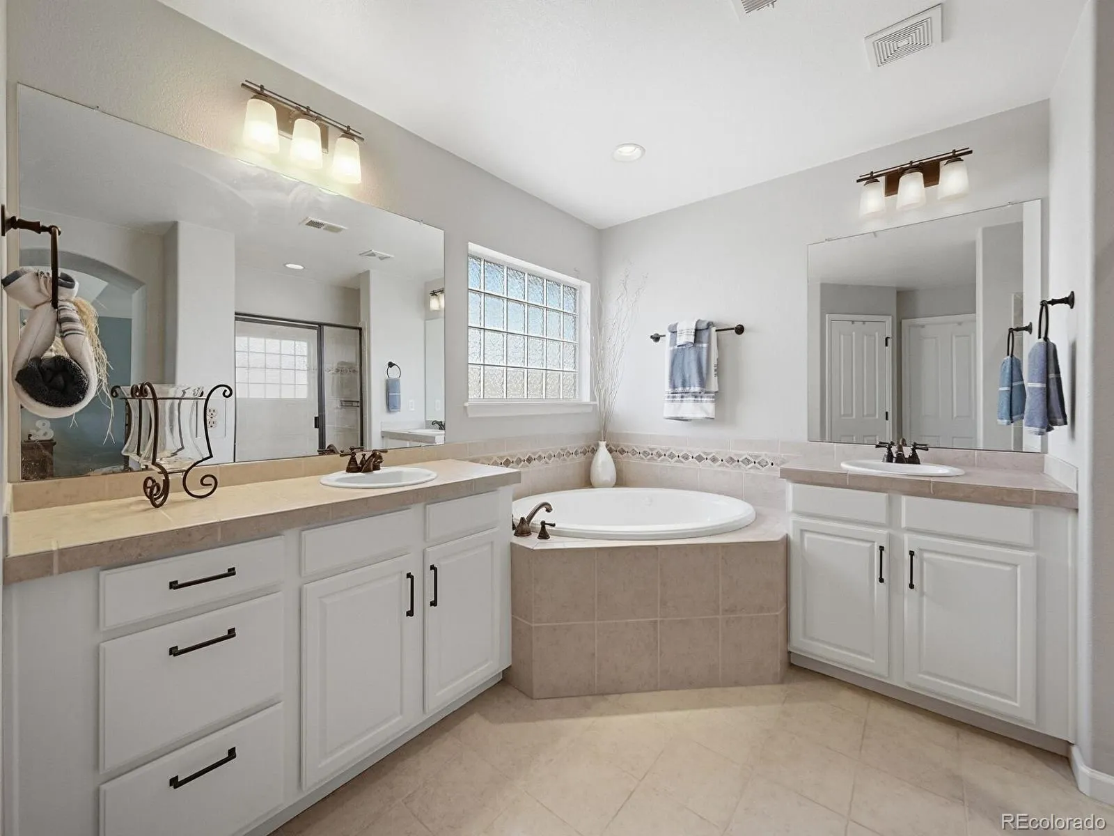 15550 E Flower Mound Place Parker CO 80134 MLS #REC3710973 05132026205407 1600 29