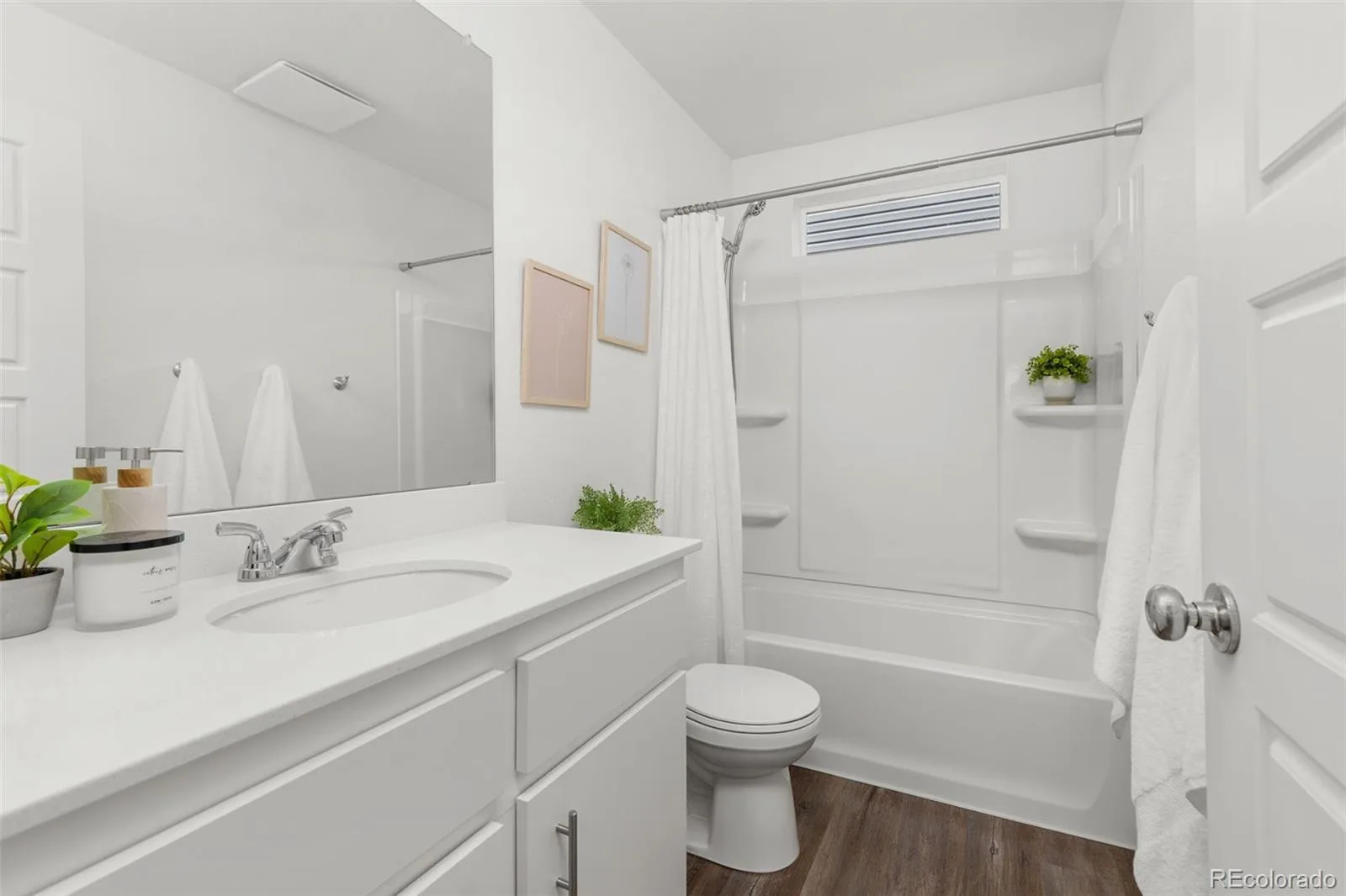 18260 E 51st Place Denver CO 80249 | MLS #REC3711473 07142026202512 1600 17