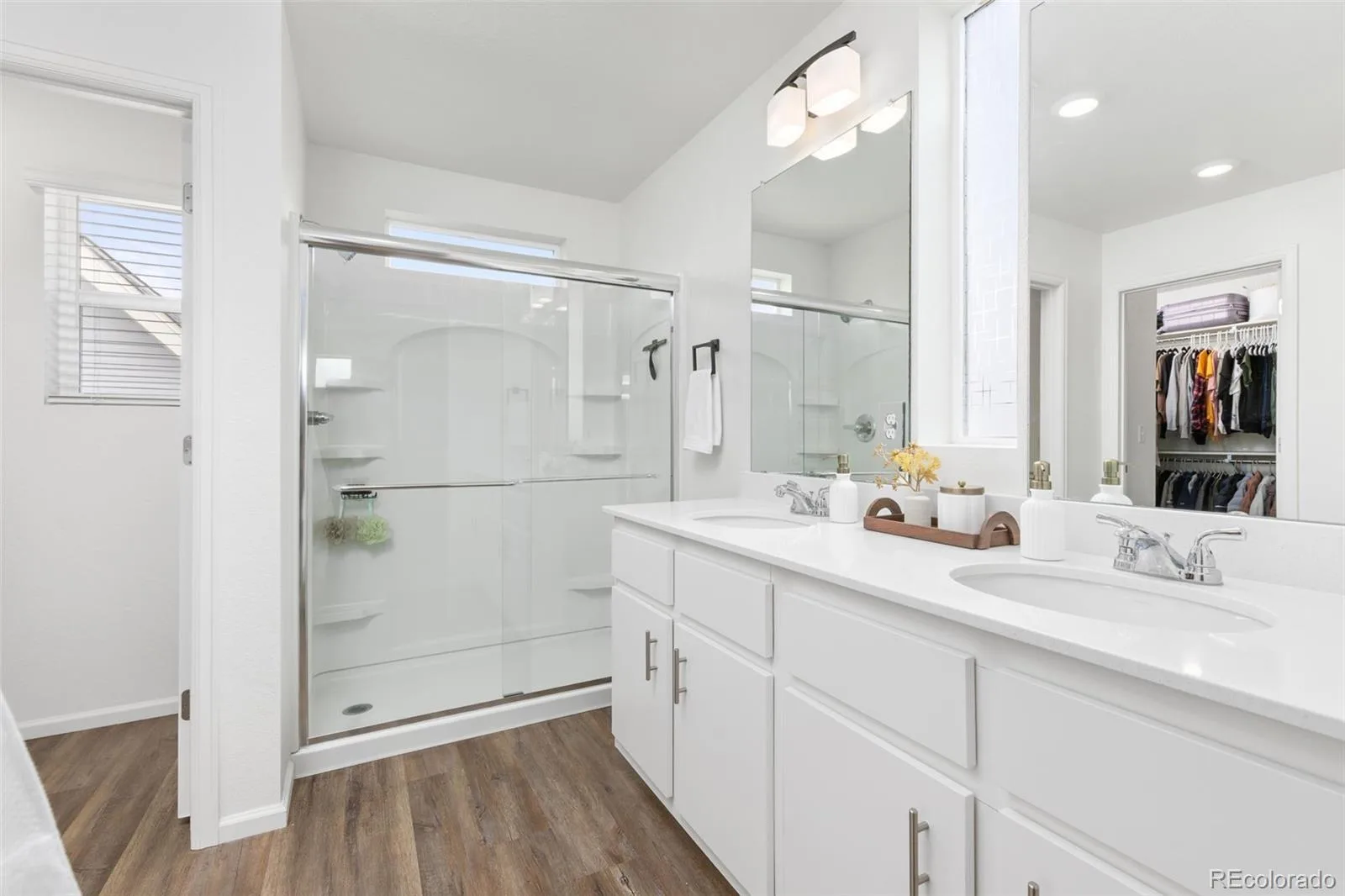 18260 E 51st Place Denver CO 80249 | MLS #REC3711473 07142026202512 1600 24