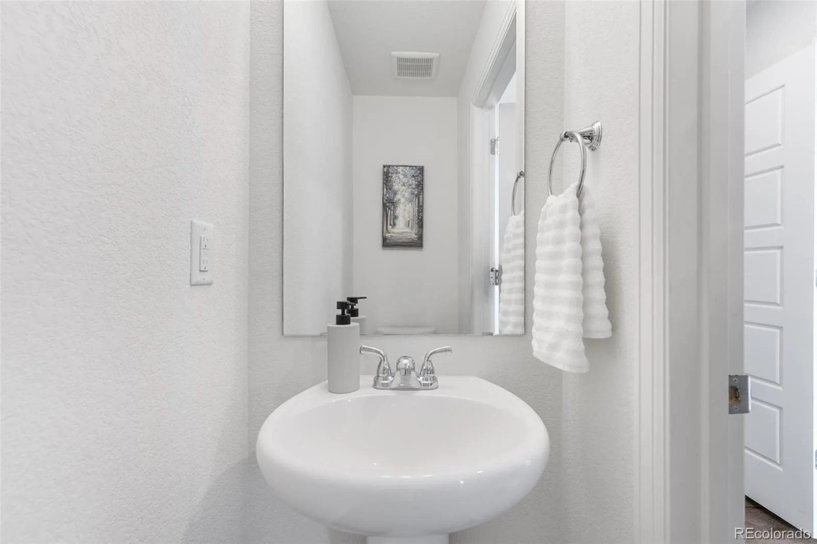 18260 E 51st Place Denver CO 80249 | MLS #REC3711473 07142026202512 1600 8
