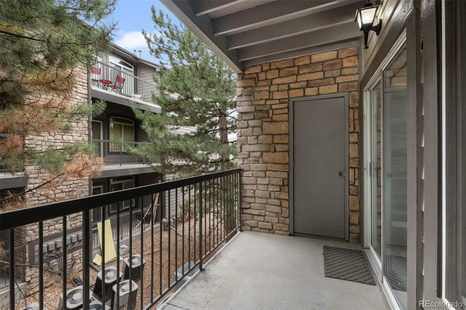 11052025172531 1600 19