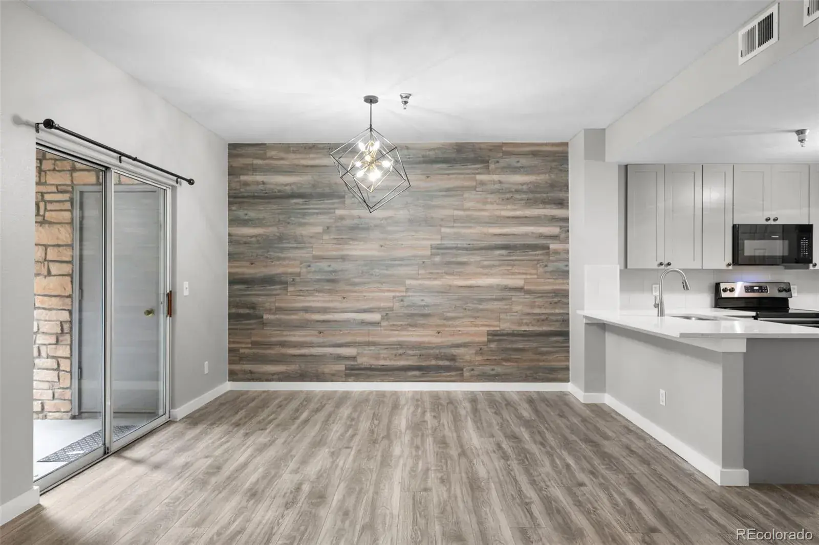 11052025172531 1600 6