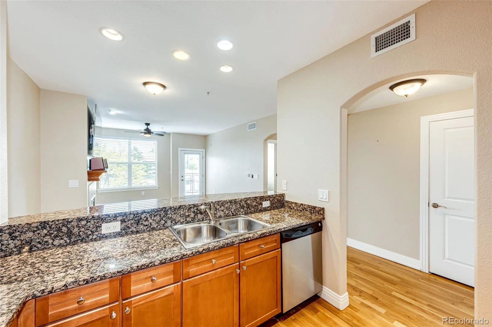 9059 E Panorama Circle #B405 Englewood CO 80112 | MLS #REC3714727 05292026192857 1600 18
