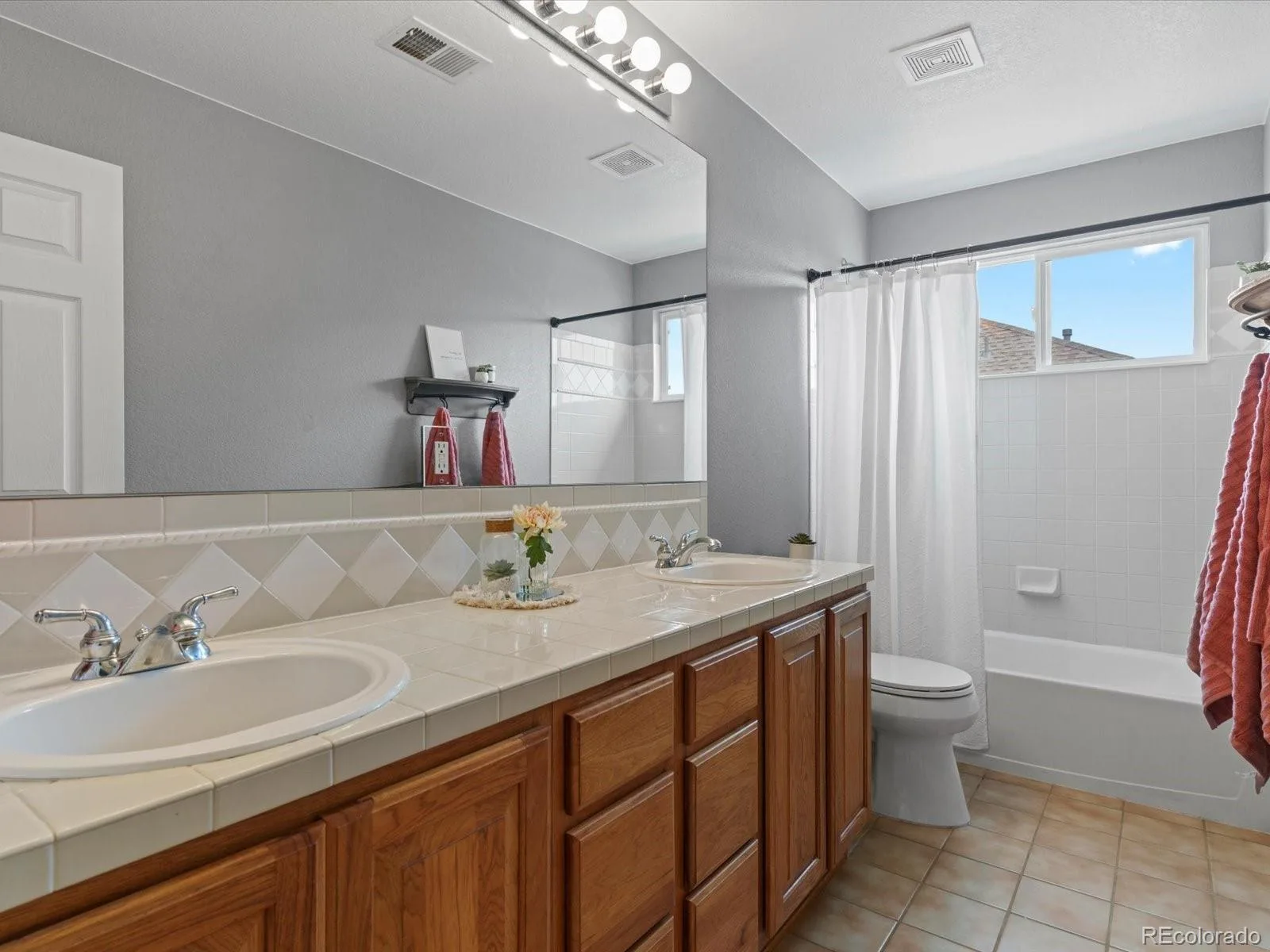 11691 Riverdale Drive Parker CO 80138 | MLS #REC3717036 08112026180925 1600 28