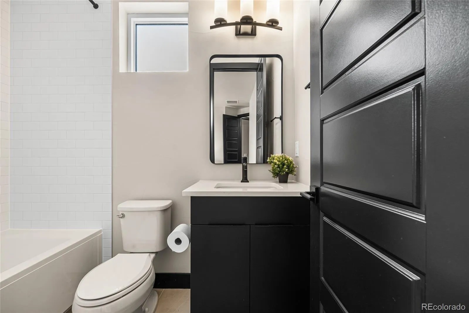 1778 Peak Loop Broomfield CO 80023 MLS #REC3717138 05052026040054 1600 35
